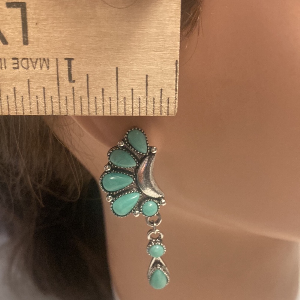 Southwest Zuni Earrings - Picture 6 of 6